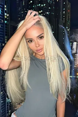 TAHIRA - picture 1 of 6