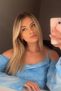 RENIE - picture 1 of 7