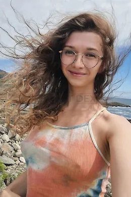 LaTonya - picture 1 of 6