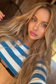 CONSIGLIA available in Parijs