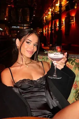 Alla - picture 1 of 6