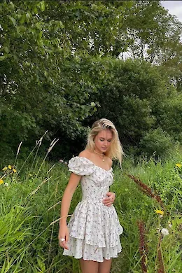 Samanta - picture 1 of 6