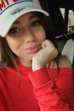 ALEXIS - picture 1 of 6