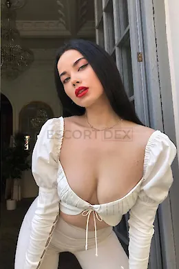 IZOLDA - picture 1 of 7