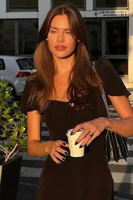 Agata - picture 1 of 6