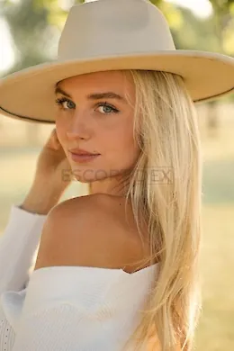 DALILA - picture 1 of 6