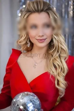 Fiona - picture 1 of 6