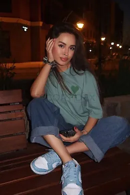 Sally - picture 1 of 6