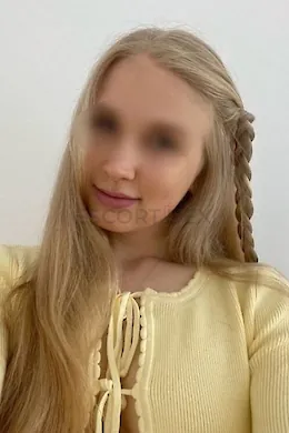 Isabell - picture 1 of 6