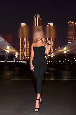 Lorelia - picture 1 of 6