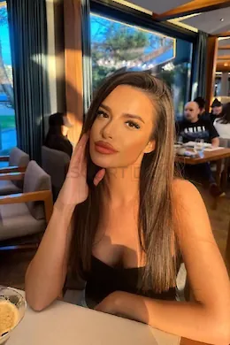 Dora - picture 1 of 6