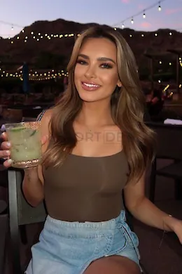 SASHA - picture 1 of 5