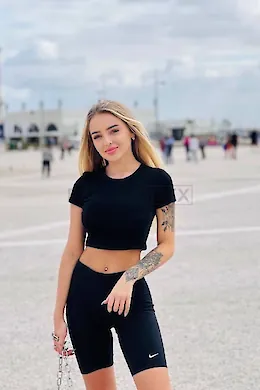 ALYONA - picture 1 of 6