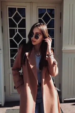 ERIKA - picture 1 of 5