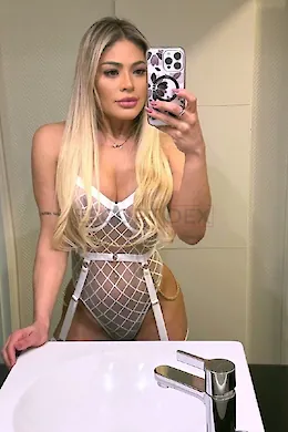 Angelina - picture 2166 of 6