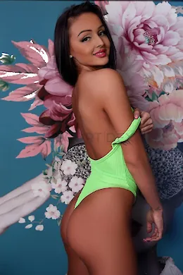 Odette - picture 1 of 6