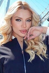 Makadi available in Londen