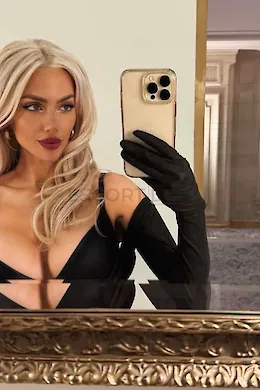 Isla - picture 1 of 9