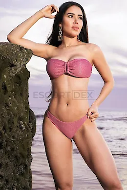 Kalani - picture 6 of 6