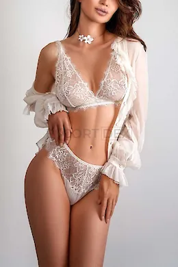 Susan - picture 1 of 9