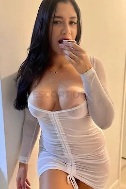 Mouna - picture 1 of 9