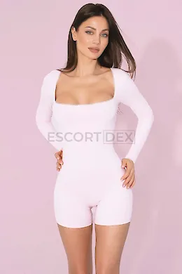 Marcella - picture 1 of 9