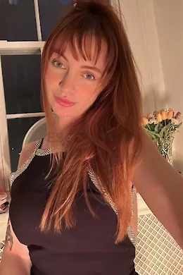 Akari - picture 1 of 9