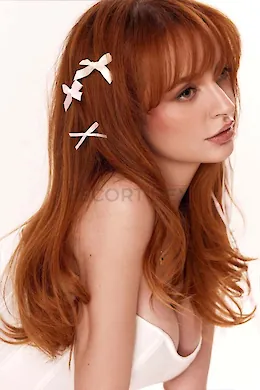 Akari - picture 1 of 9