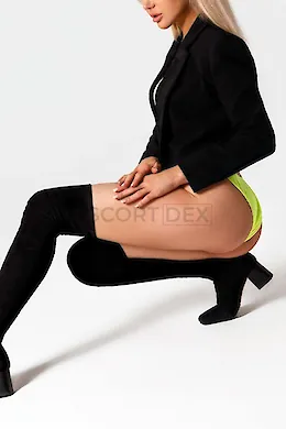 Aksenia - picture 1 of 4