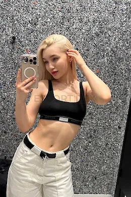 Mila - picture 1 of 6