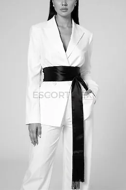 Daniela - picture 1 of 9