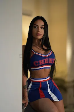 Donna - picture 1 of 9