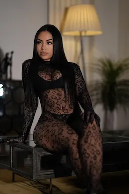 Donna - picture 8 of 9