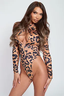 Robyn - picture 2 of 4