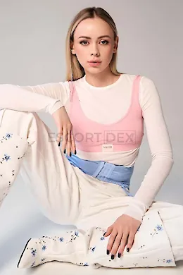 Malia - picture 1 of 8