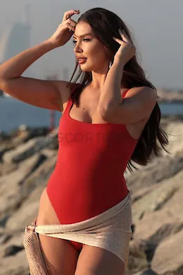 Elsa - picture 1 of 9