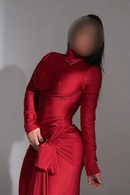 Manuela - picture 1 of 4