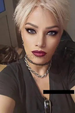 Melina - picture 1 of 6