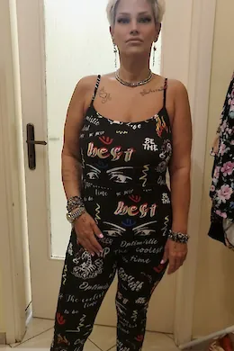 Melina - picture 1 of 6