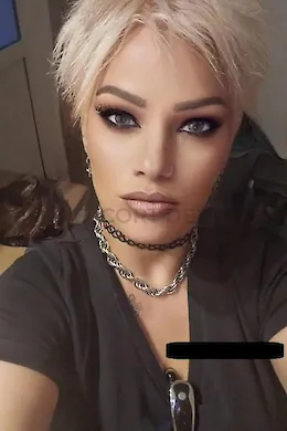 Melina - picture 1 of 6