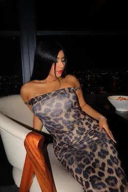 Monik - picture 1 of 5