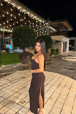 Monik - picture 1 of 5