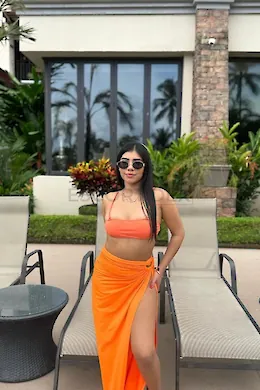 Monik - picture 1 of 5