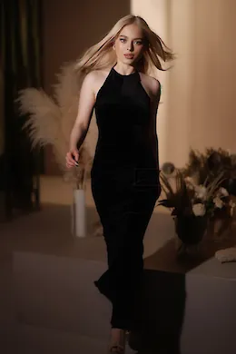 June - picture 1 of 9