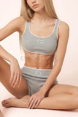 Inessa - picture 1 of 8