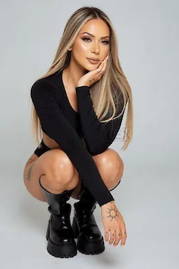 Rocky - picture 1 of 6