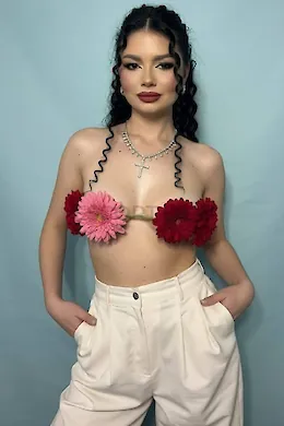 Mimi - picture 8 of 6