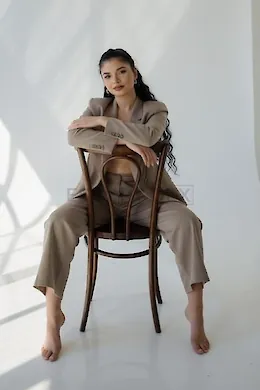 Donna - picture 3 of 4