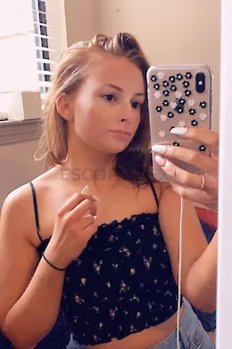 Eleanor - picture 1 of 6