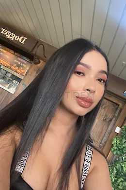 ANDREA - picture 1 of 7